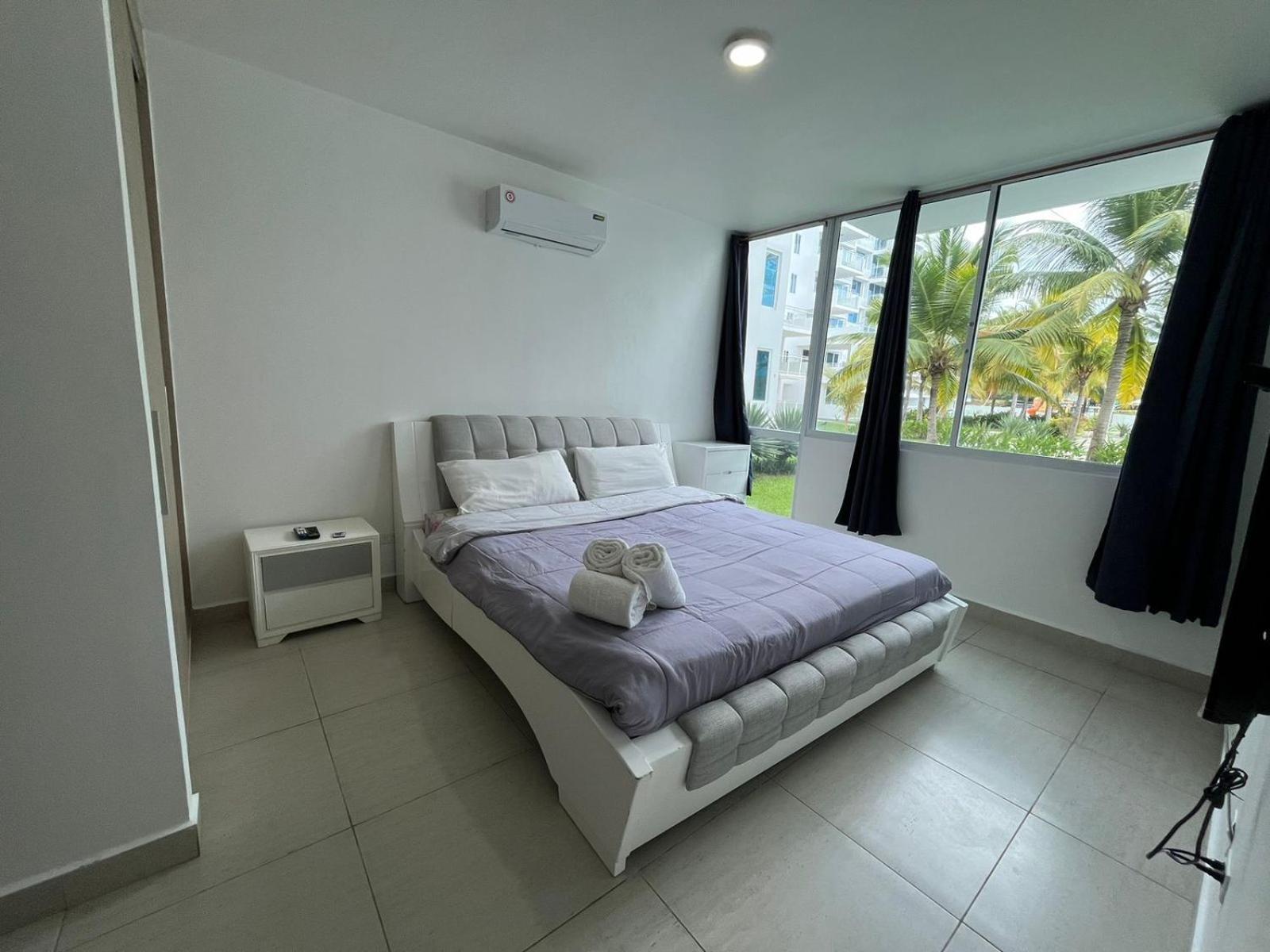 Playa Blanca Beach Rentals * El Farallon del Chiru