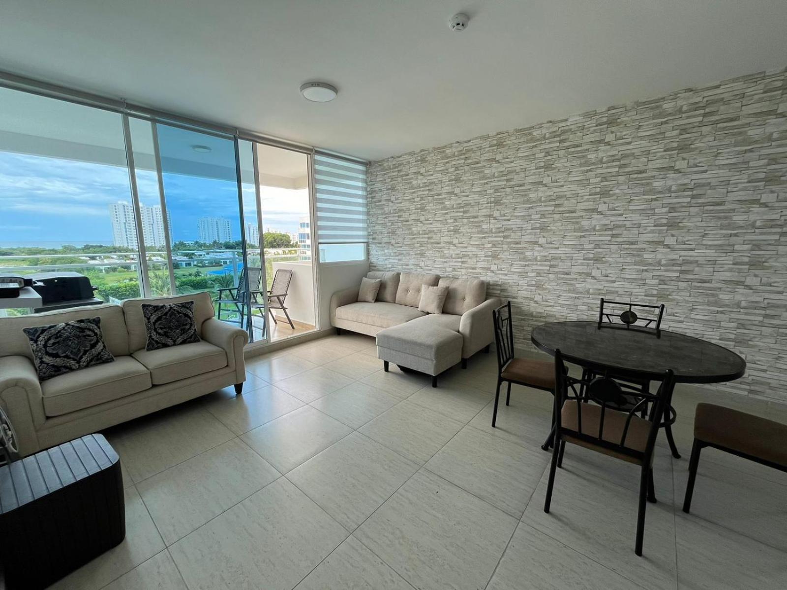 Playa Blanca Beach Rentals * El Farallon del Chiru